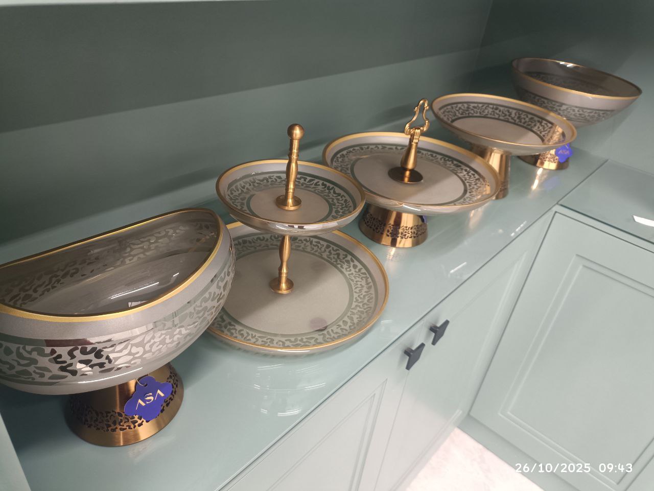 سرویس پذیرایی روژا